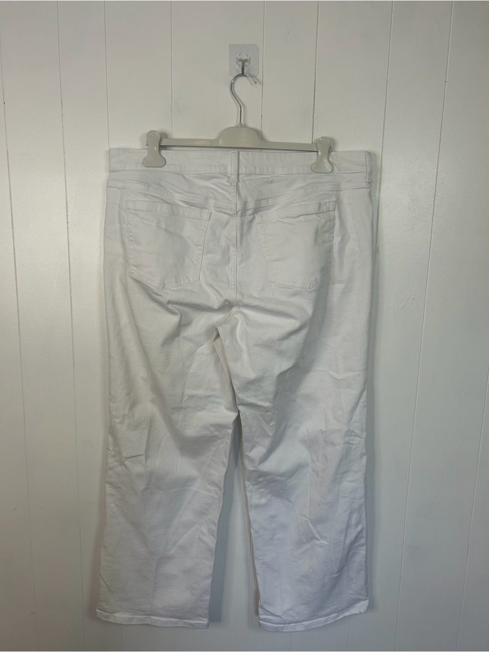 Torrid Perfect Wide Leg Mid Rise Jeans White Stretch size 18 R Summer Office - Picture 5 of 10